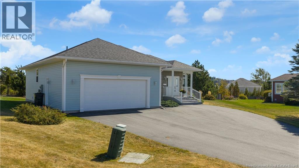 19 Lakefield Court, Saint John, New Brunswick  E2J 5B3 - Photo 2 - NB126895