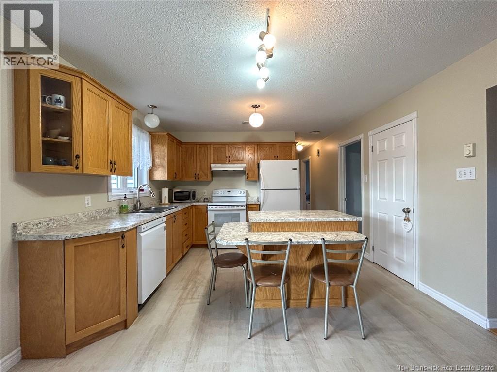 8 Ila Street, Campbellton, New Brunswick  E3N 3L6 - Photo 3 - NB127316