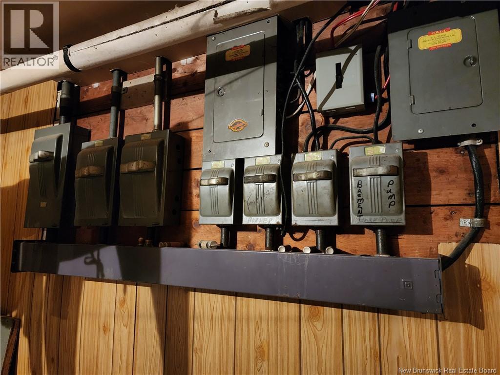 387 Fundy, Saint John, New Brunswick  E2M 2R5 - Photo 21 - NB127393