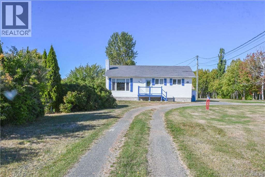 908 Saint-Joseph Boulevard, Saint-Léolin, New Brunswick