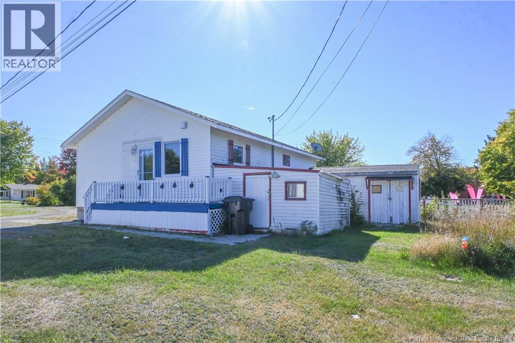 908 Saint-Joseph Boulevard, Saint-Léolin, New Brunswick  E8N 2P8 - Photo 5 - NB127400