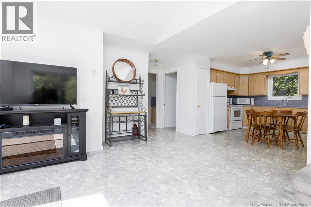 20 Caron Lane, Dsl De Drummond/dsl Of Drummond, New Brunswick  E7G 1K4 - Photo 13 - NB127275