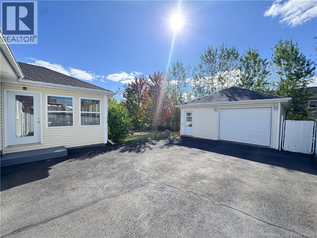68 Penrose Street, Moncton, New Brunswick  E1E 4N9 - Photo 46 - NB127418