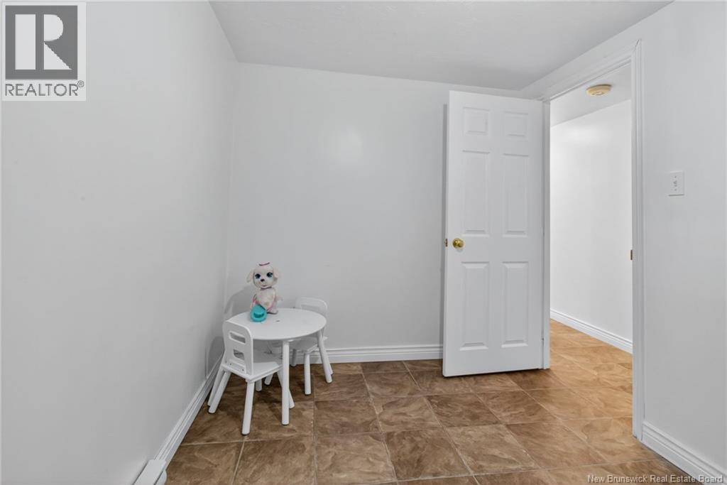 598 Guy, Dieppe, New Brunswick  E1A 4V7 - Photo 35 - NB127427