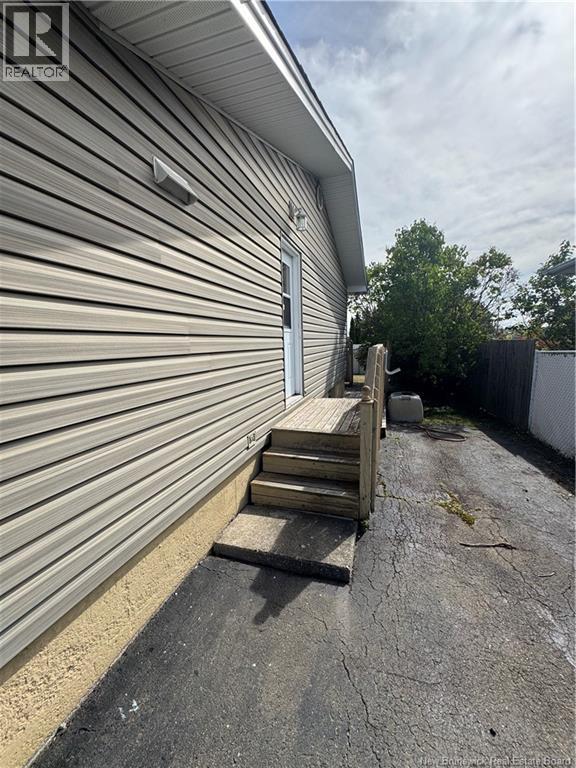 38 Vine Avenue, Moncton, New Brunswick E1E 1K1 - Photo 3 - NB127455