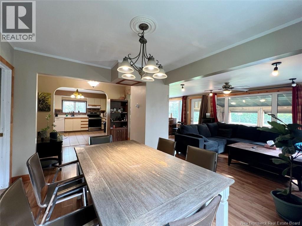 30 Hubert Street, Edmundston, New Brunswick  E3V 0B6 - Photo 10 - NB127424