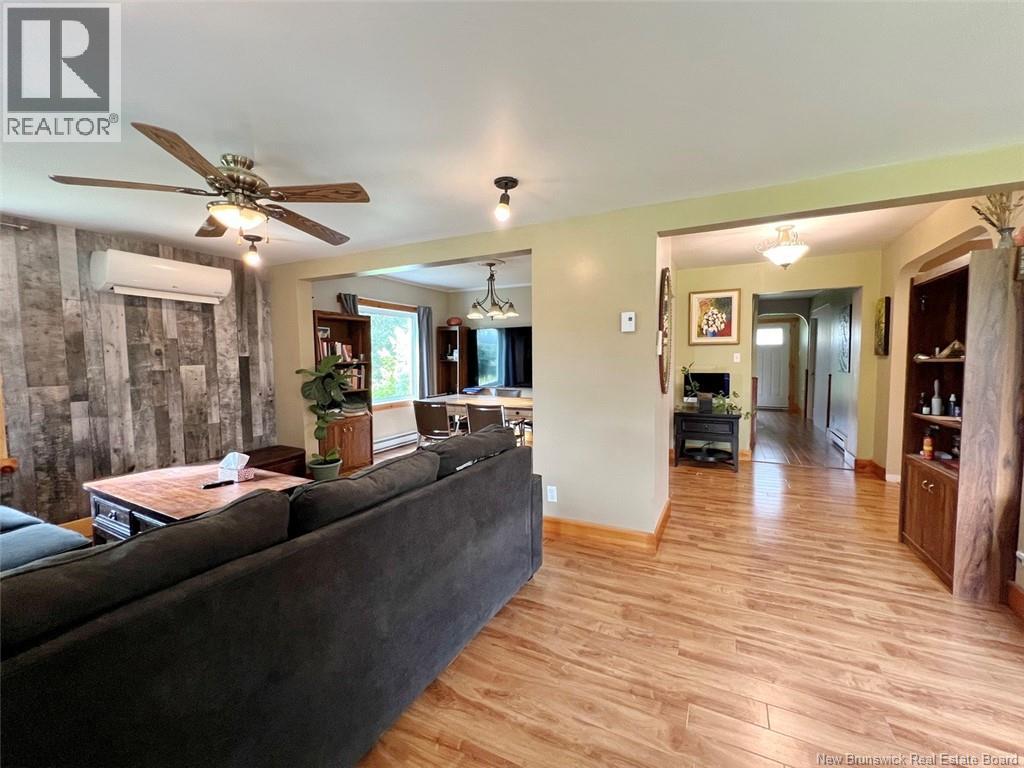 30 Hubert Street, Edmundston, New Brunswick  E3V 0B6 - Photo 13 - NB127424