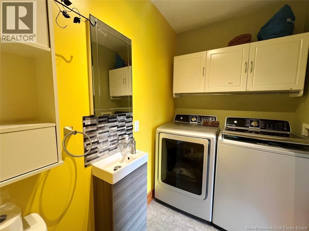 30 Hubert Street, Edmundston, New Brunswick  E3V 0B6 - Photo 21 - NB127424