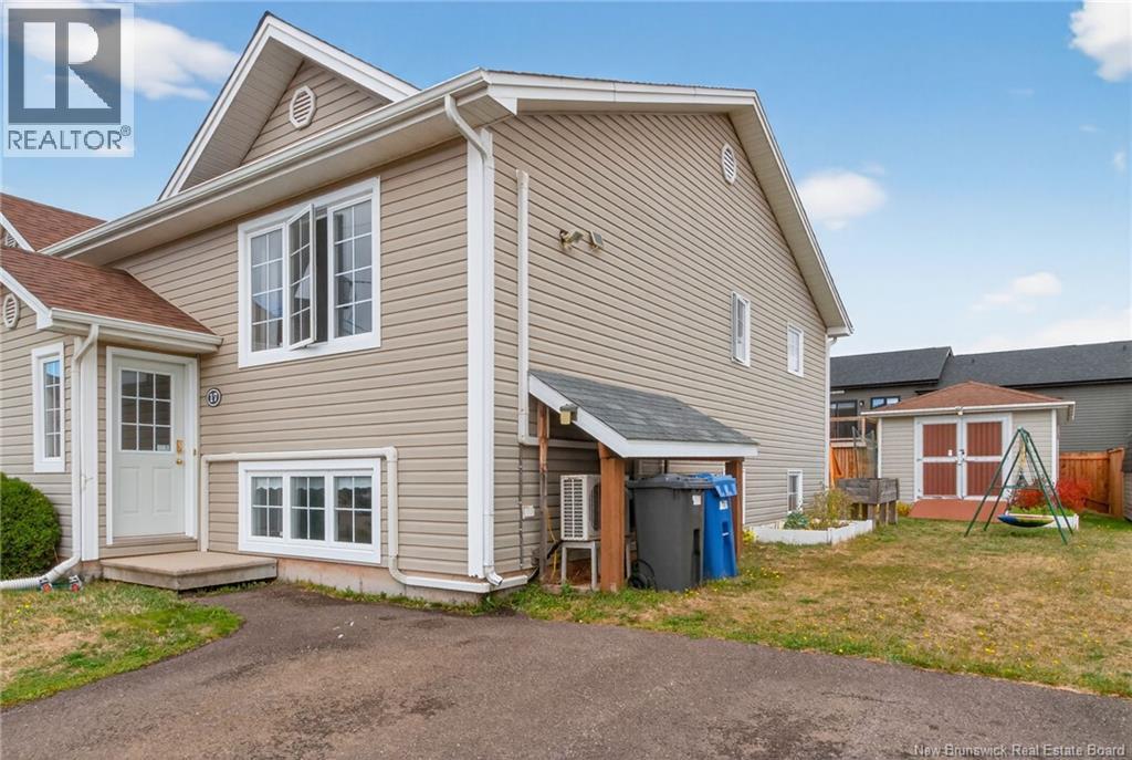 17 Danube Court, Dieppe, New Brunswick  E1A 8G6 - Photo 2 - NB127509