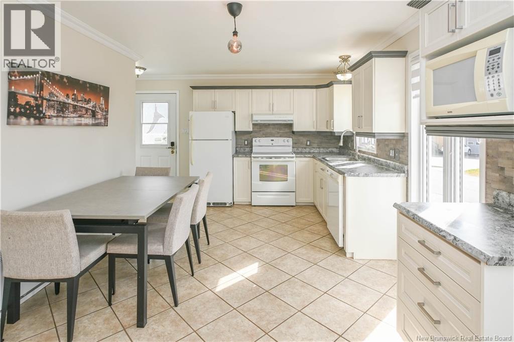 549 Rue Suzanne Street, Tracadie, New Brunswick  E1X 1B5 - Photo 3 - NB127558