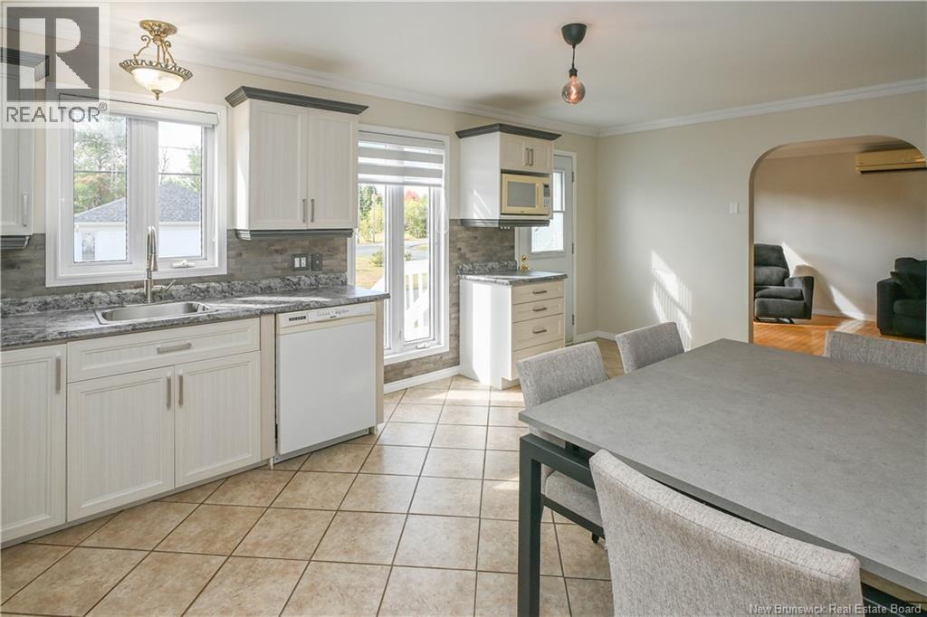 549 Rue Suzanne Street, Tracadie, New Brunswick  E1X 1B5 - Photo 6 - NB127558