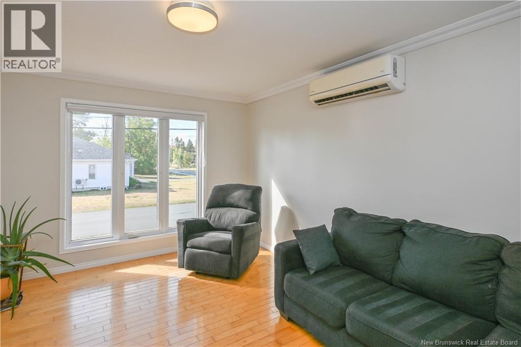 549 Rue Suzanne Street, Tracadie, New Brunswick  E1X 1B5 - Photo 8 - NB127558