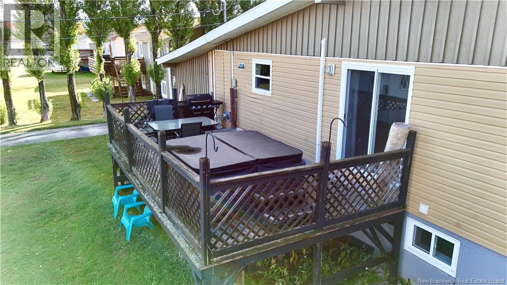 262 Jasmine, Beresford, New Brunswick  E8K 1M4 - Photo 10 - NB127500