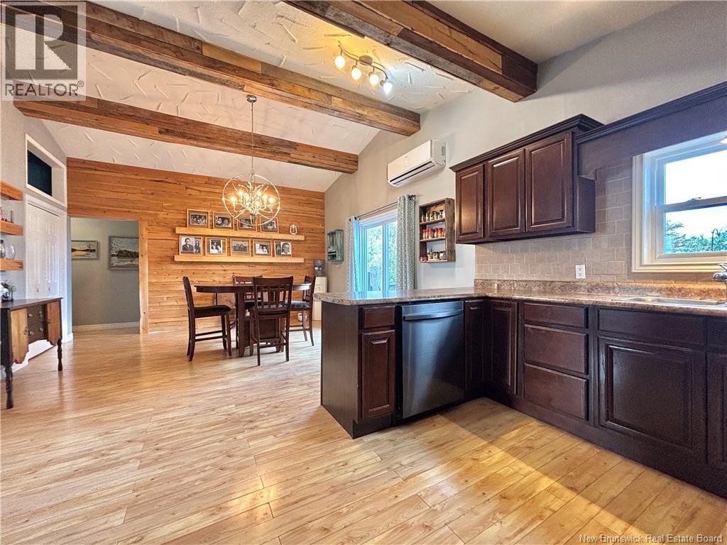 262 Jasmine, Beresford, New Brunswick  E8K 1M4 - Photo 12 - NB127500