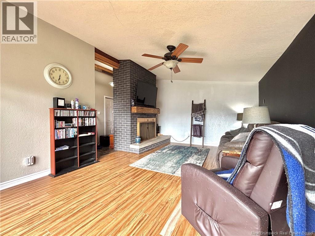 262 Jasmine, Beresford, New Brunswick  E8K 1M4 - Photo 22 - NB127500
