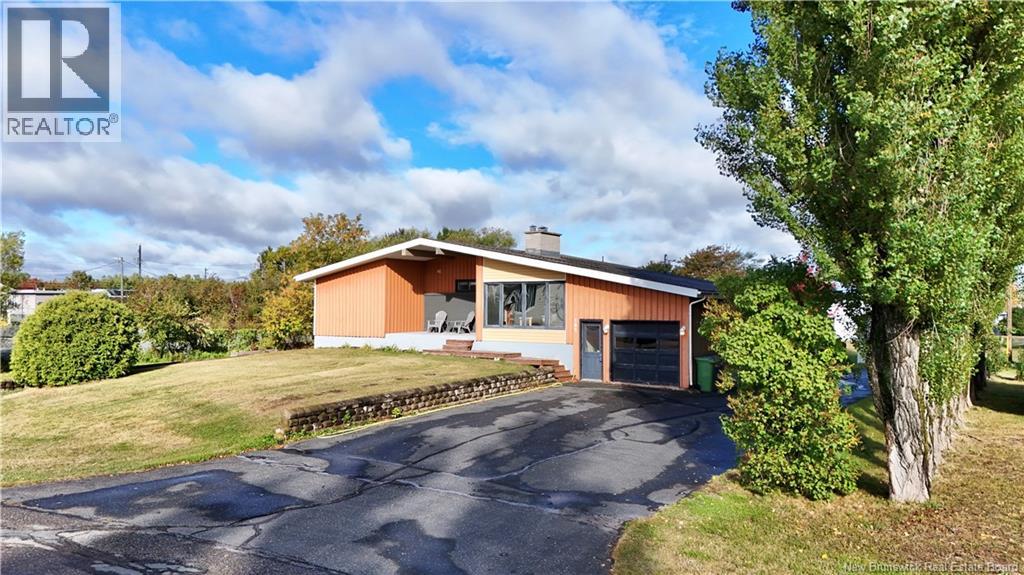 262 Jasmine, Beresford, New Brunswick  E8K 1M4 - Photo 4 - NB127500