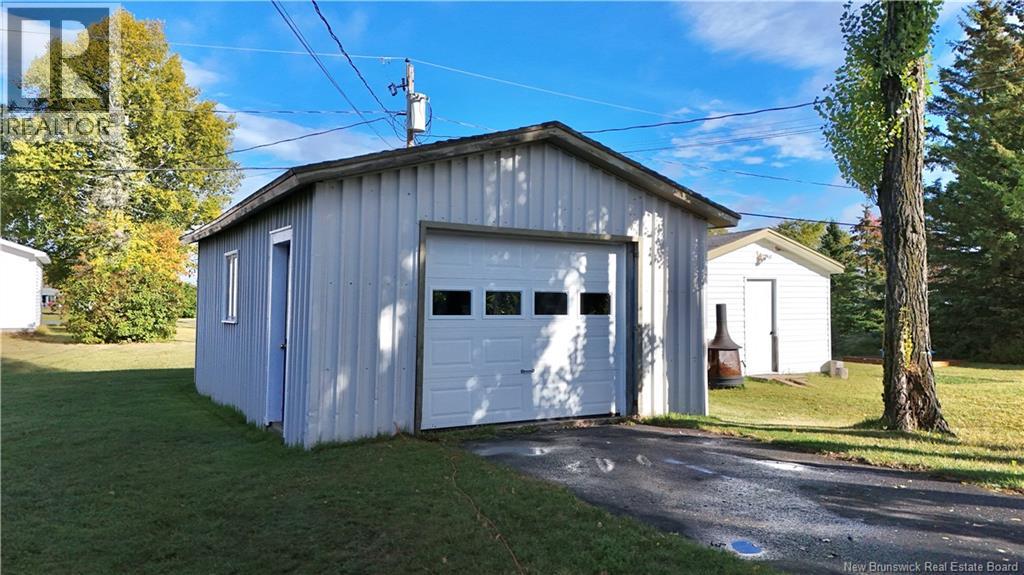262 Jasmine, Beresford, New Brunswick  E8K 1M4 - Photo 5 - NB127500