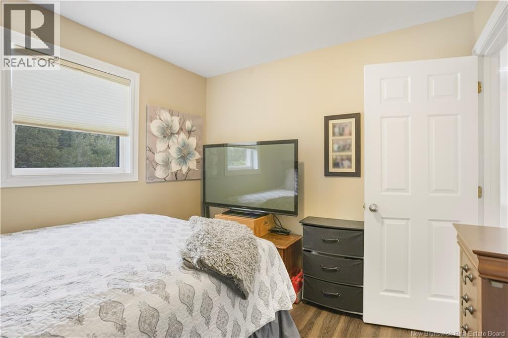 28 Pettigrove Crescent, Fredericton, New Brunswick  E3A 5P3 - Photo 21 - NB127396