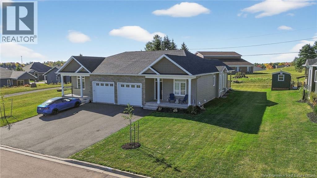 24 Eaglewood Drive, Moncton, New Brunswick  E1H 0H3 - Photo 2 - NB127633