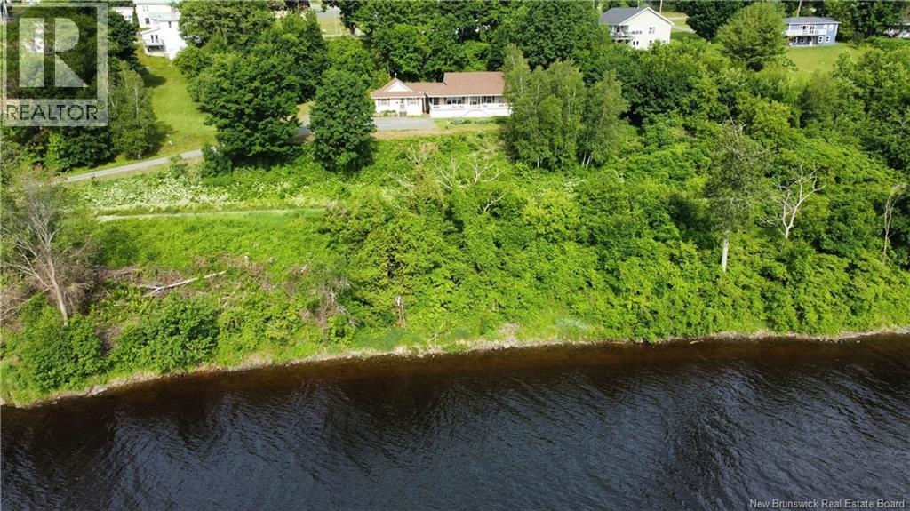 105 Bridge Street, Woodstock, New Brunswick  E7M 5Y7 - Photo 29 - NB127693