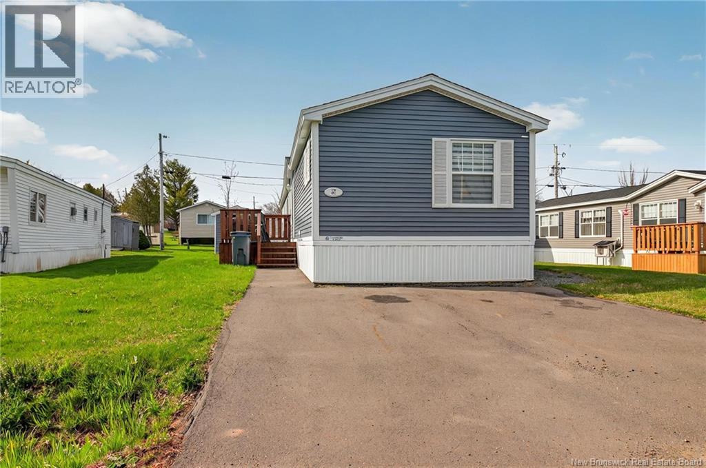 57 Blossom, Riverview, New Brunswick E1B 4Y7 - Photo 4 - NB127733