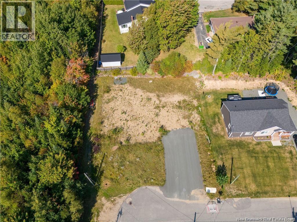 124 Kingston Avenue, Miramichi, New Brunswick  E1V 7P8 - Photo 1 - NB127727