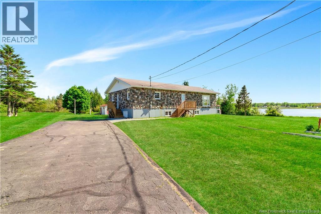 1915 Route 133, Grand-Barachois, New Brunswick E4P 8S7 - Photo 39 - NB127740