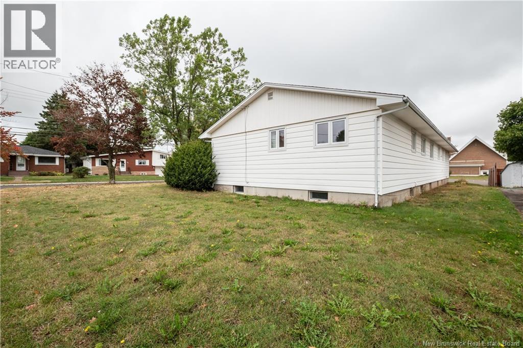 54 Bessborough, Moncton, New Brunswick  E1E 4A2 - Photo 48 - NB127560