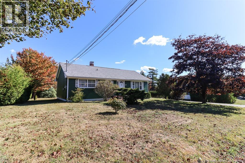 158 Lakeview Drive, Saint John, New Brunswick  E2J 3M7 - Photo 2 - NB127659