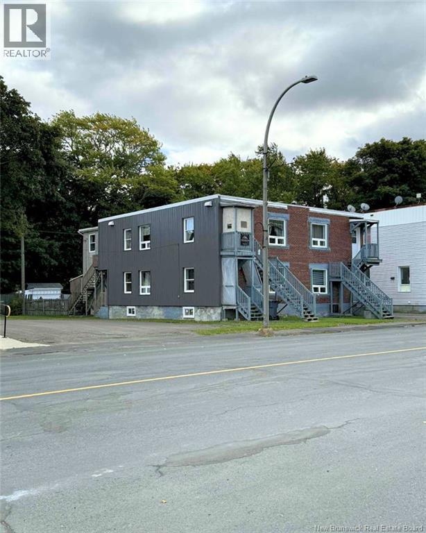 20-30 Water Street, Campbellton, New Brunswick  E3N 1A7 - Photo 2 - NB127818