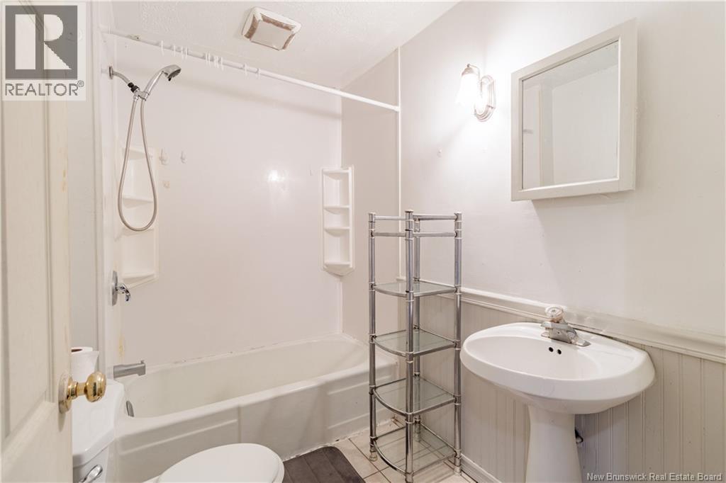 689 Graham Avenue, Fredericton, New Brunswick  E3B 4C2 - Photo 22 - NB127596