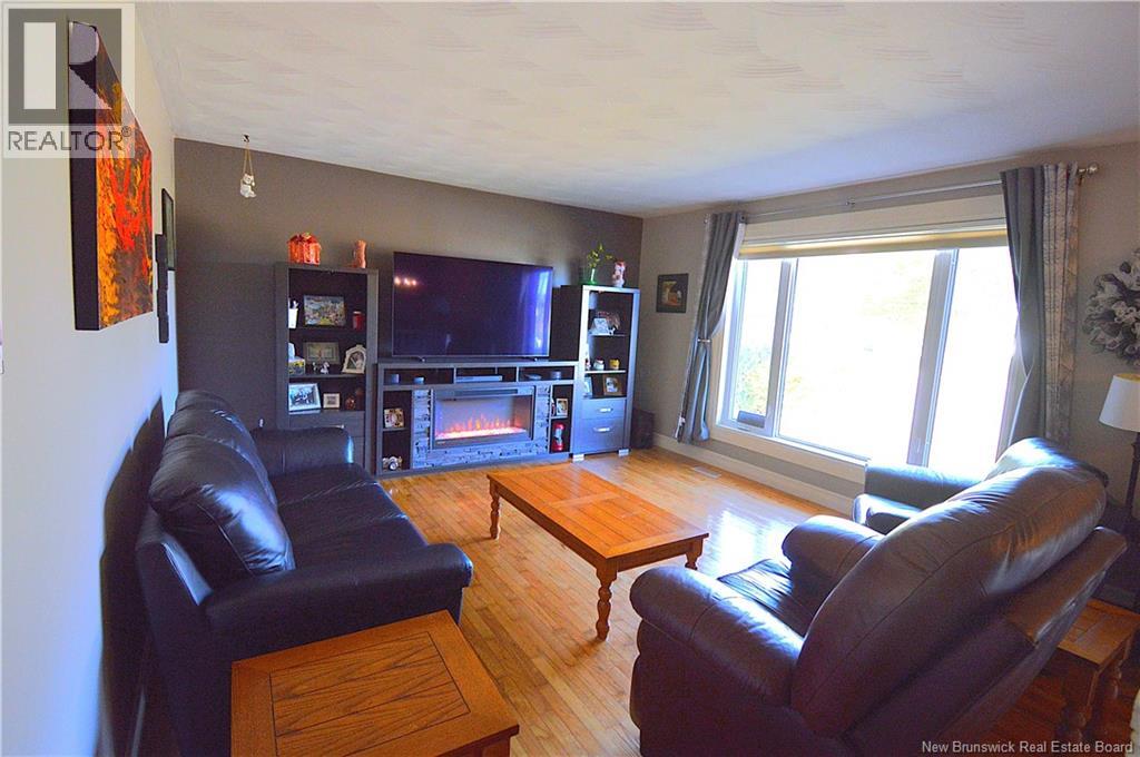671 Main St., Shediac, New Brunswick  E4P 2C8 - Photo 4 - NB127614