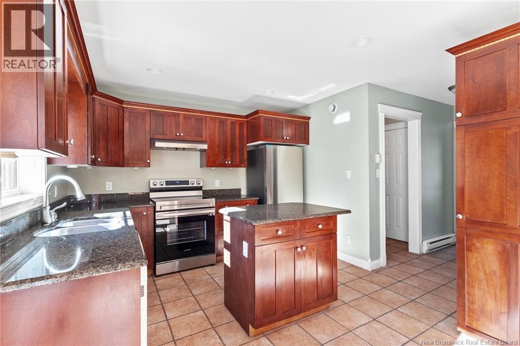 145 Bliss Carman Drive, Fredericton, New Brunswick  E3B 9P2 - Photo 13 - NB127960