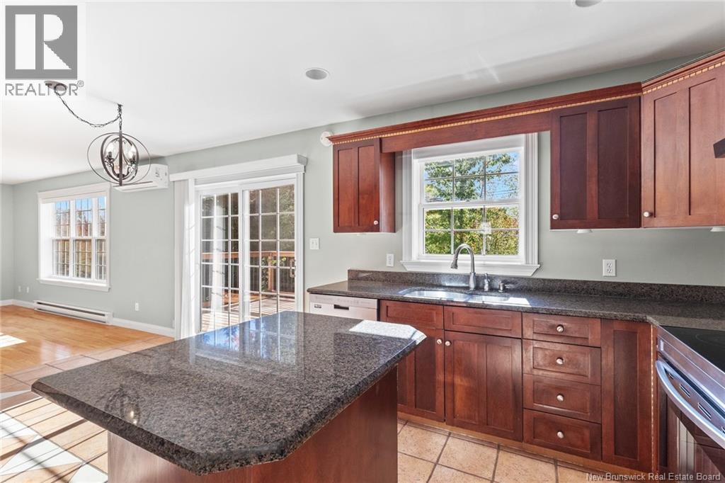 145 Bliss Carman Drive, Fredericton, New Brunswick  E3B 9P2 - Photo 14 - NB127960
