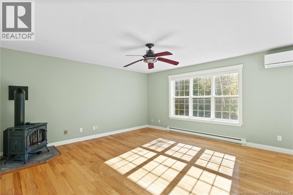 145 Bliss Carman Drive, Fredericton, New Brunswick  E3B 9P2 - Photo 16 - NB127960