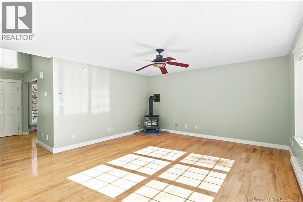 145 Bliss Carman Drive, Fredericton, New Brunswick  E3B 9P2 - Photo 17 - NB127960