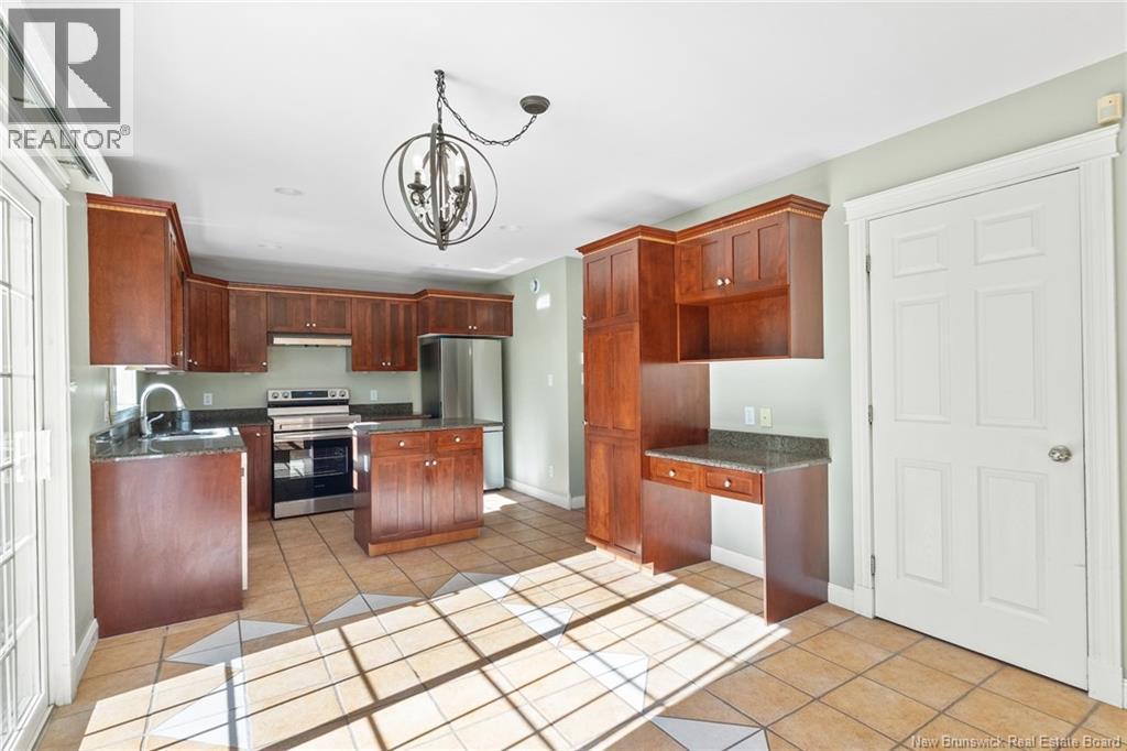 145 Bliss Carman Drive, Fredericton, New Brunswick  E3B 9P2 - Photo 19 - NB127960