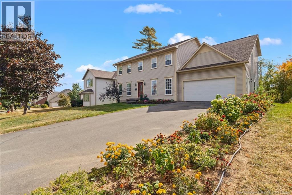 145 Bliss Carman Drive, Fredericton, New Brunswick  E3B 9P2 - Photo 2 - NB127960