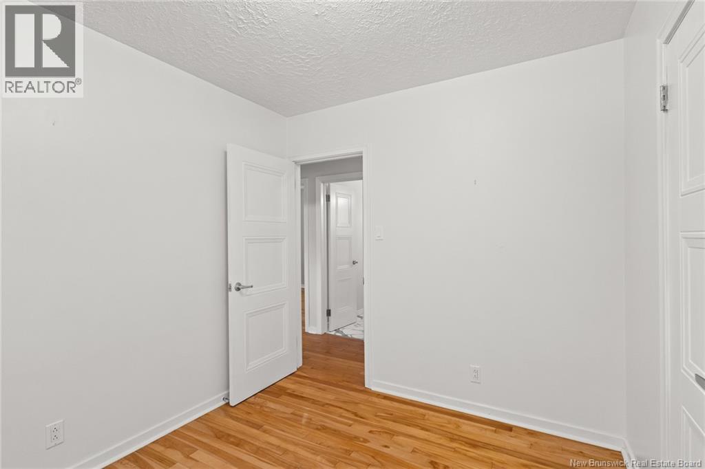 6 Centennial Court, Fredericton, New Brunswick  E3A 4G6 - Photo 23 - NB127947