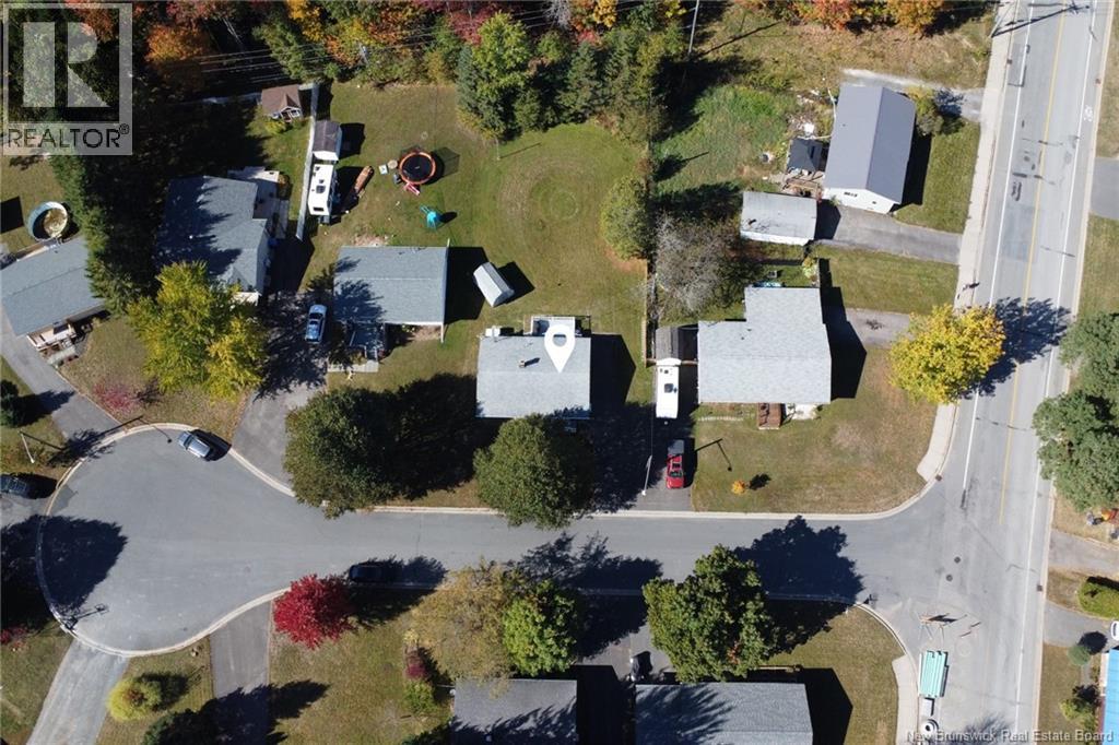 6 Centennial Court, Fredericton, New Brunswick  E3A 4G6 - Photo 3 - NB127947