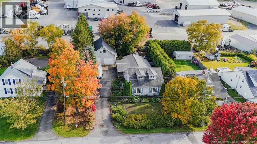 62 Hillcrest Avenue, Hartland, New Brunswick  E7P 1M7 - Photo 3 - NB127241