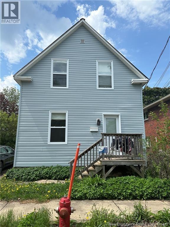 496 Robinson, Moncton, New Brunswick  E1C 5E6 - Photo 2 - NB127656