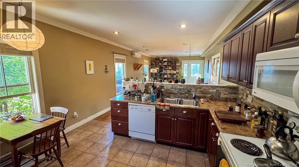 163 Carmarthen Street, Saint John, New Brunswick  E2L 2P4 - Photo 4 - NB127829