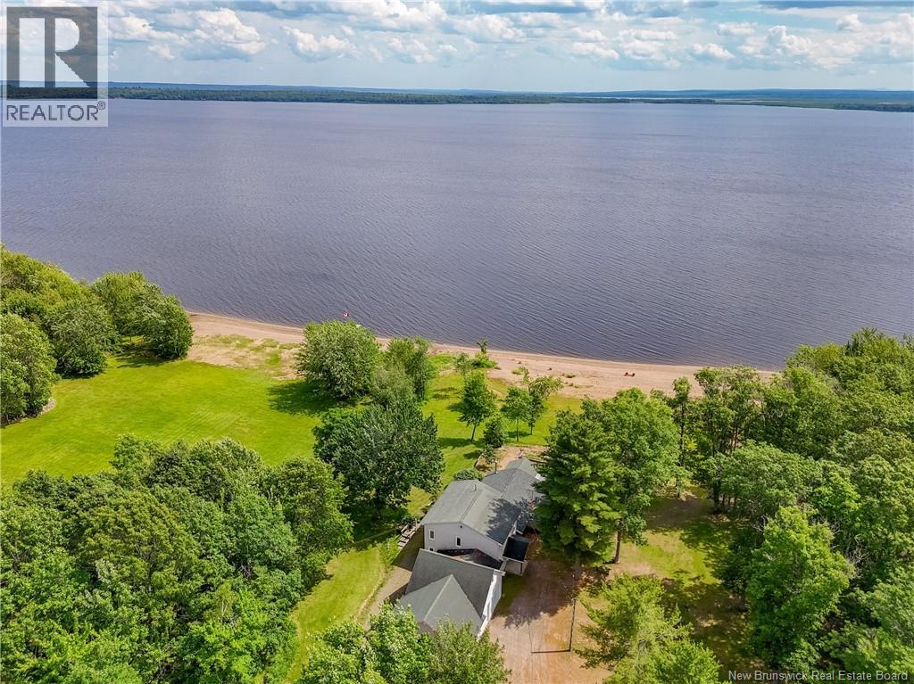 870 Route 690, Maquapit Lake, New Brunswick