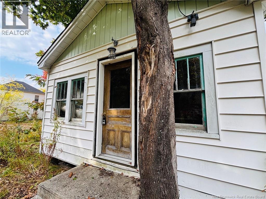 22 Beech Street, Mcadam, New Brunswick  E6J 1V8 - Photo 6 - NB128092