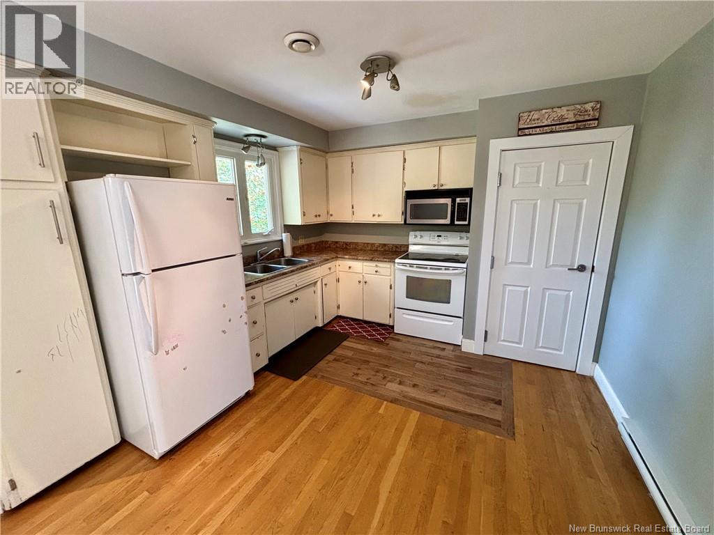 245 Massey Street, Fredericton, New Brunswick  E3B 2Z5 - Photo 15 - NB128057