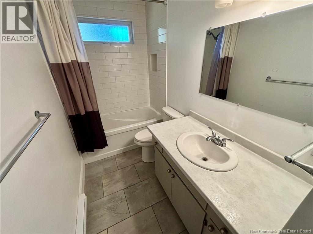 245 Massey Street, Fredericton, New Brunswick  E3B 2Z5 - Photo 16 - NB128057