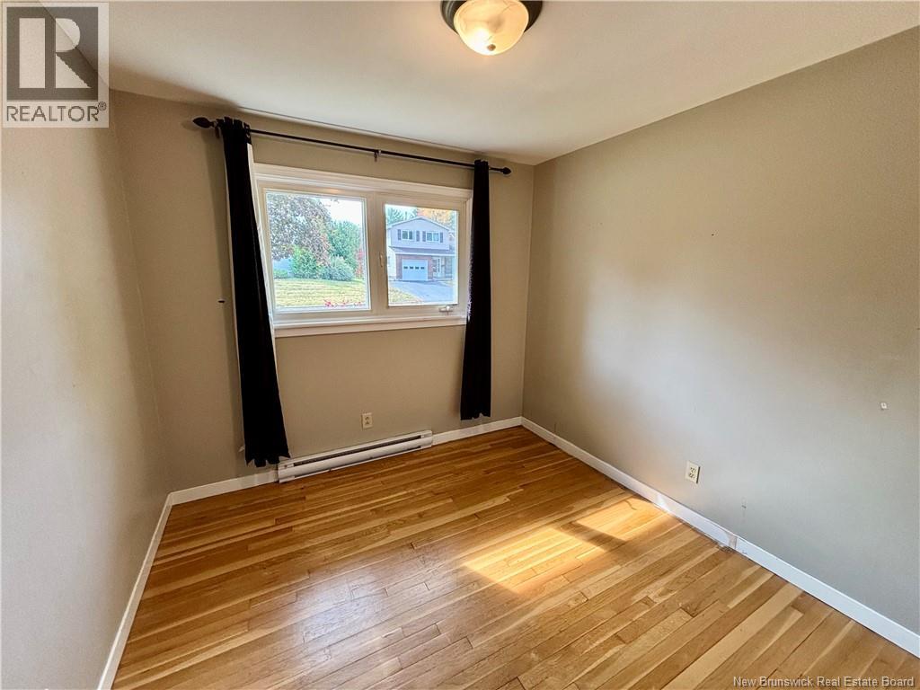 245 Massey Street, Fredericton, New Brunswick  E3B 2Z5 - Photo 20 - NB128057