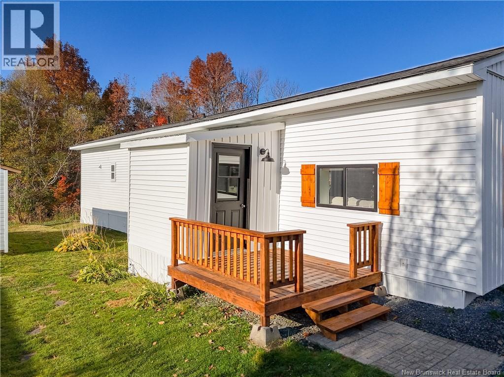 45 Eastwood Street, Fredericton, New Brunswick  E3B 6M7 - Photo 5 - NB127978