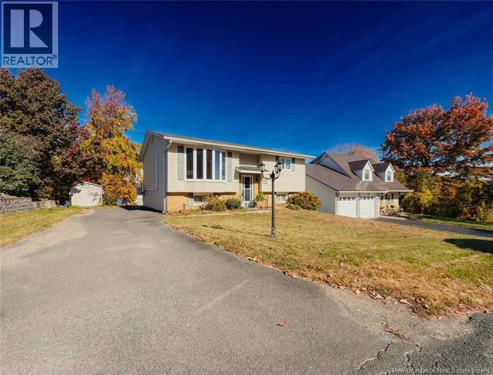 120 Wilson Street, Woodstock, New Brunswick  E7M 3A3 - Photo 3 - NB127567